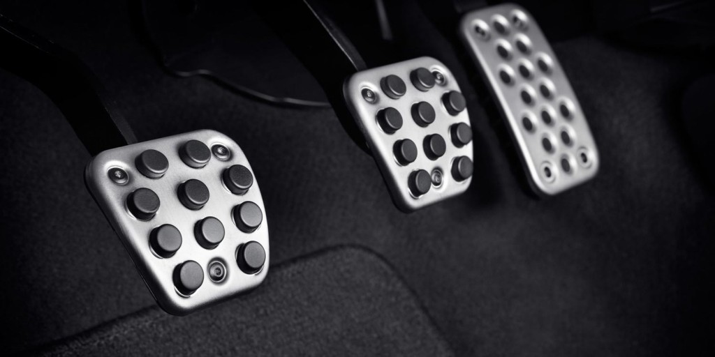 Left Foot Braking is good for your FWD car. GT Speed