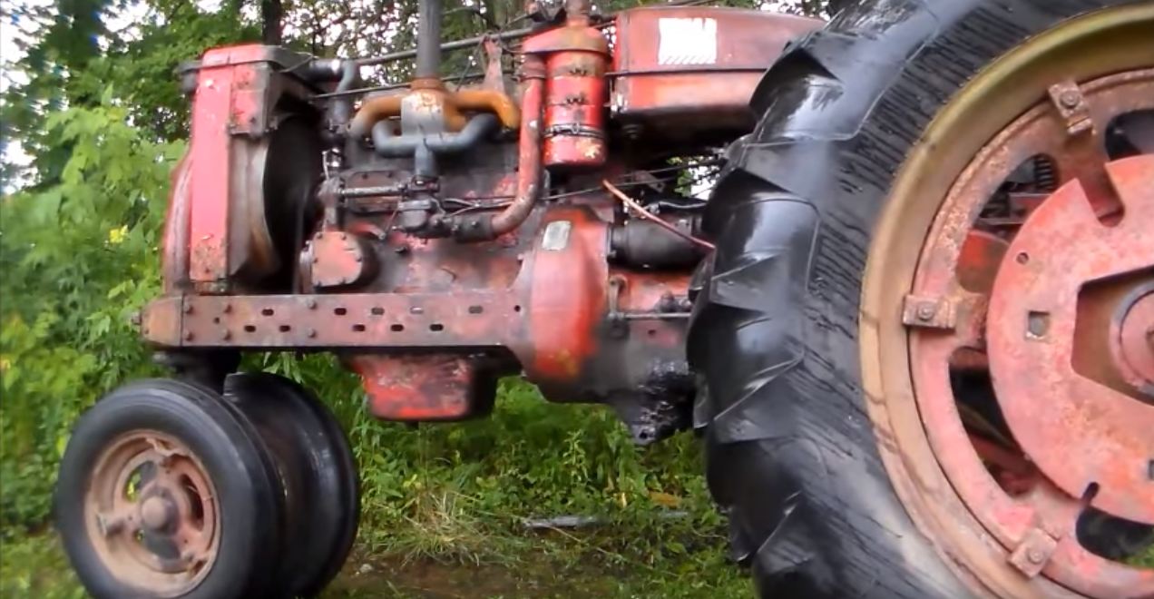 Watch this Farmall tractor engine as it’s brought back to life. GT