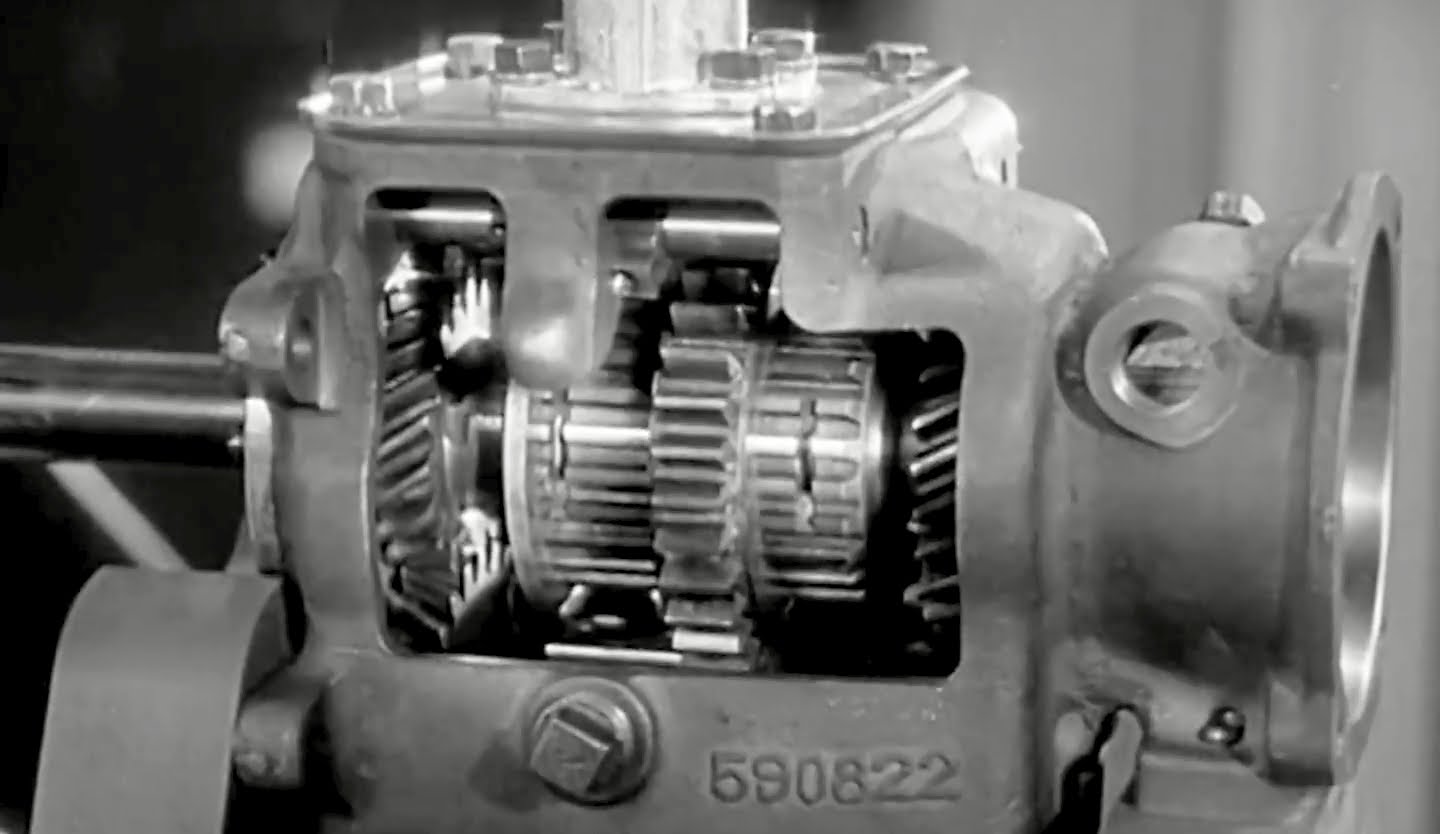 Learn how the manual transmission works from this 1936 short film. GT