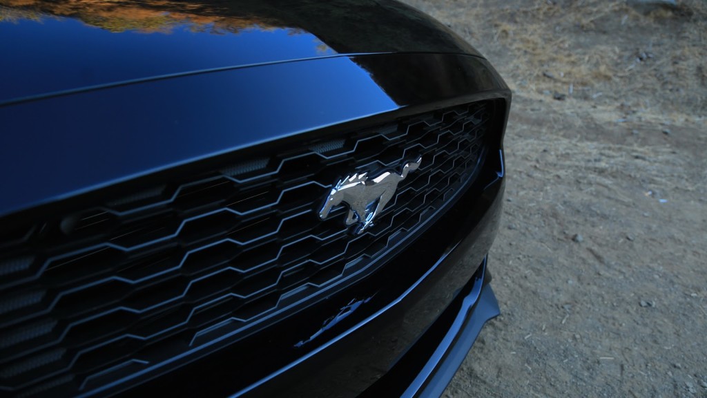 2015-ford-mustang-8batcave