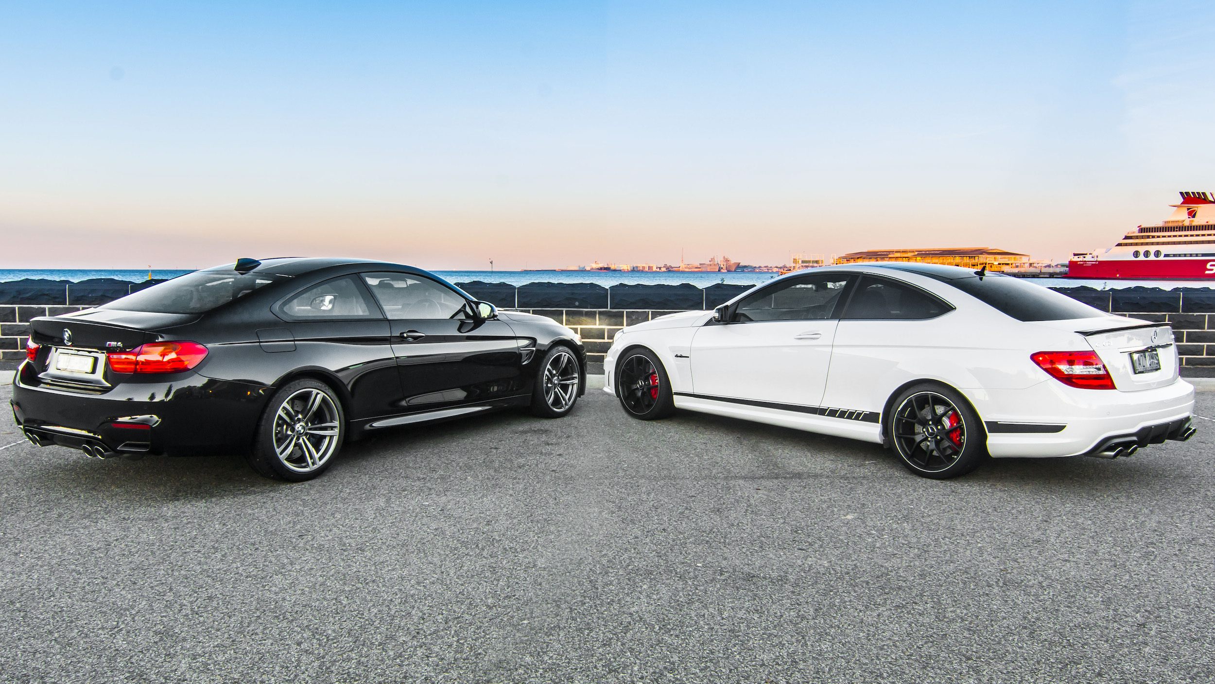 М5 цлс. BMW e63 AMG. BMW CLS 63 AMG. CLS 63 and BMW m5. BMW m4 vs Mercedes-Benz c63 AMG.