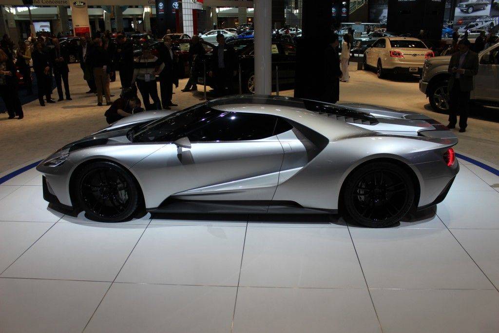ford-gt-prototype--2015-chicago-auto-show-live-photos_100500460_h