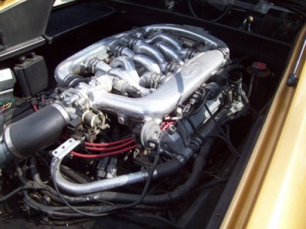 This Taurus SHO engine looks right at home.