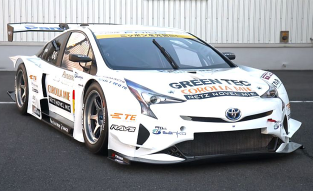 GT300-Prius-03