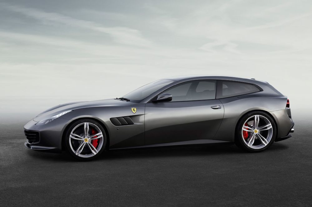 2017-ferrari-gtc4lusso-front-three-quarter2