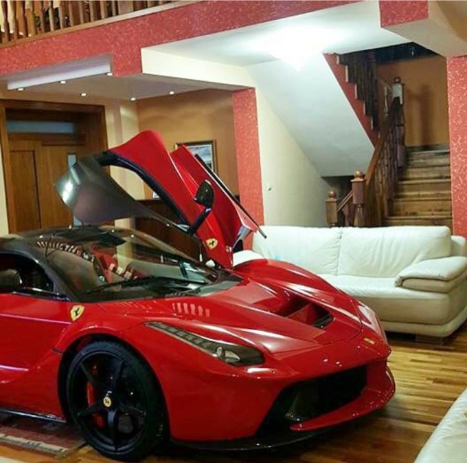 laferrari_living_room_01192016-3-680x673